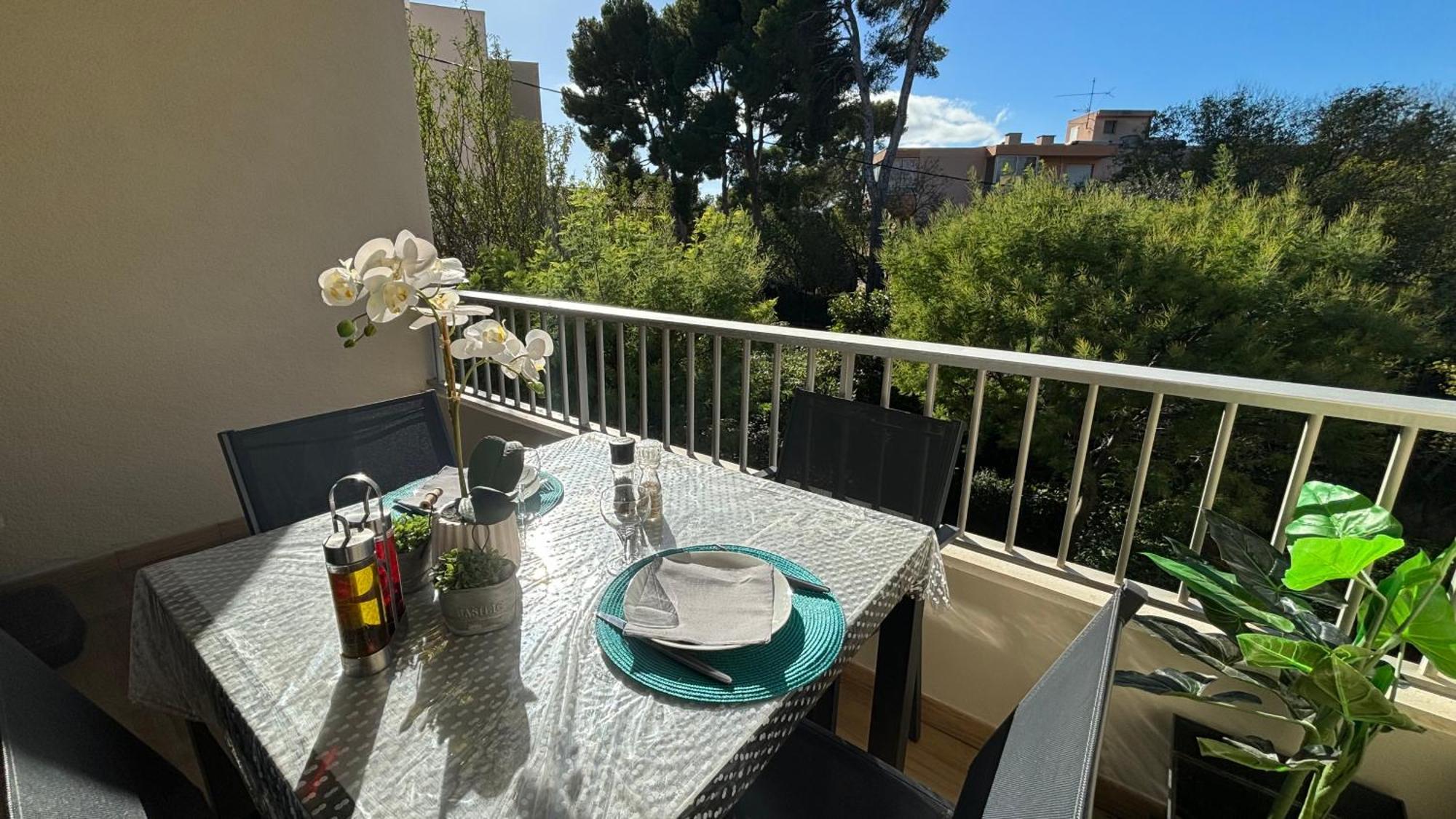 Proche Centre Sanary Studio Climatise 4 Personnes Luaran gambar